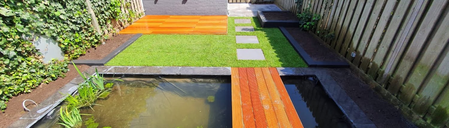 Tuin Rosmalen vijver Loopbrug over vijver