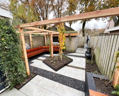 cortenstalen border bestrating tegels grind