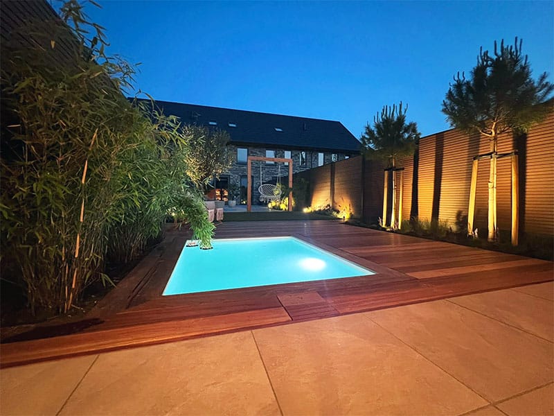 nieuwbouw tuin met zwembad